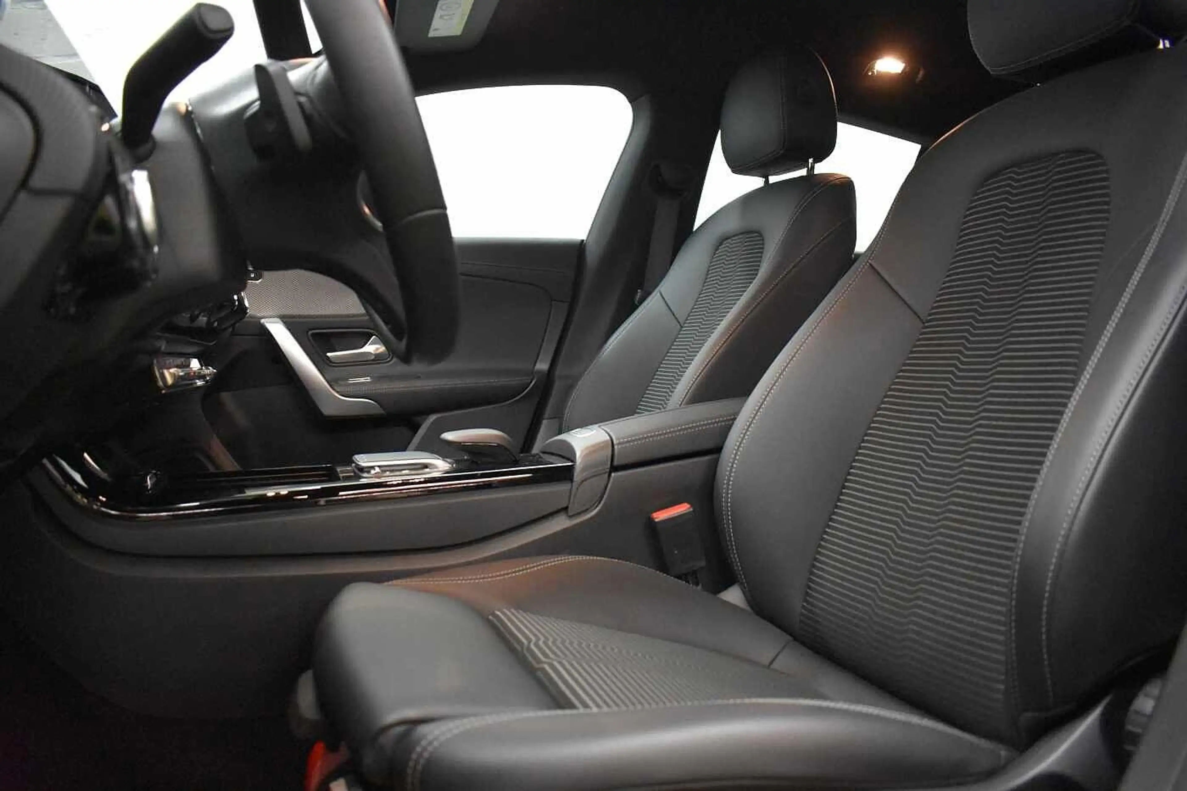 Mercedes-Benz CLA 180 d Shooting Brake Business Line — photo 6