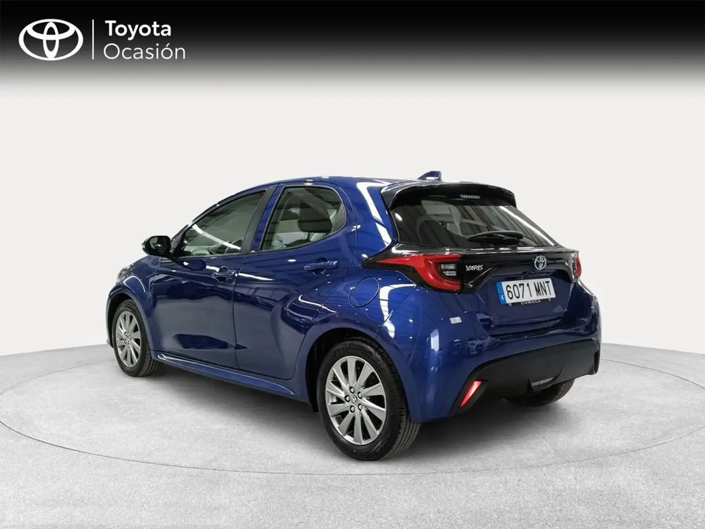 Toyota Yaris 120H 1.5 Active Tech Blauw - 2
