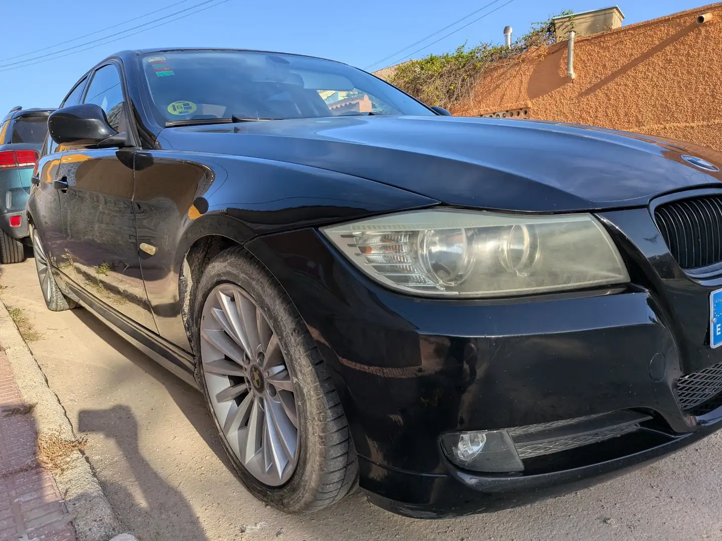 BMW 320 320d - 1