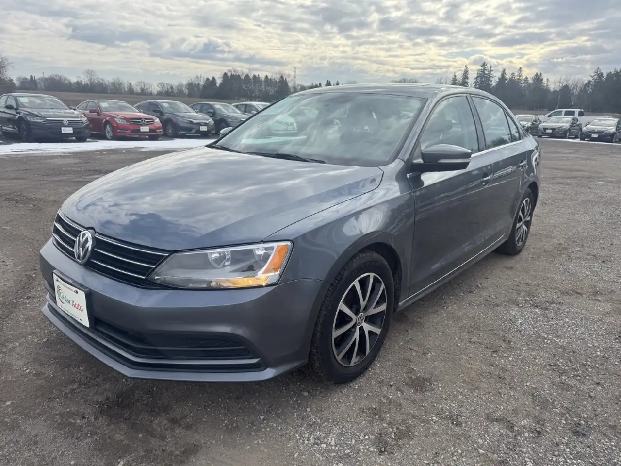 Volkswagen Jetta снимка Volkswagen Jetta