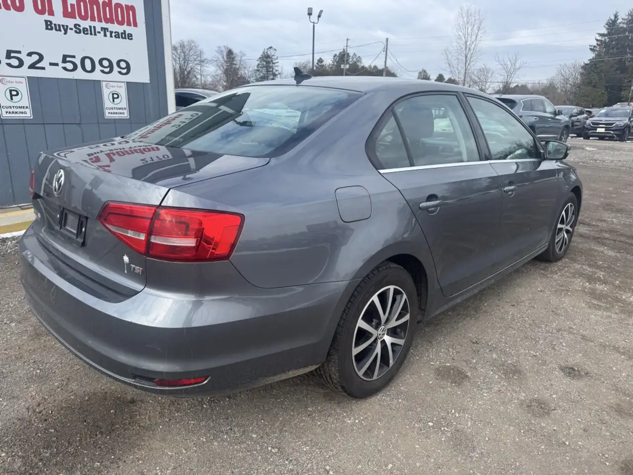 Volkswagen Jetta снимка Volkswagen Jetta