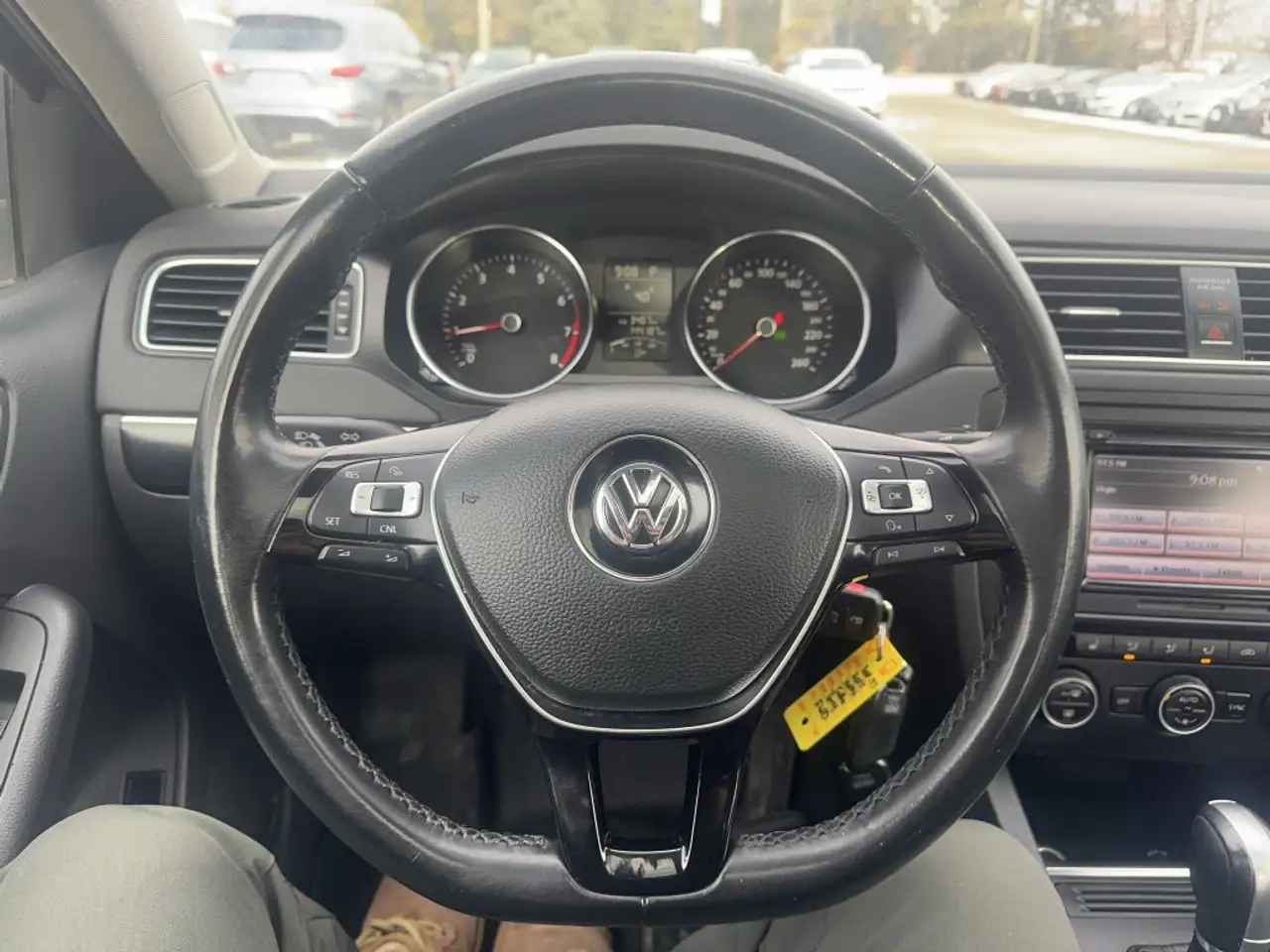 Volkswagen Jetta снимка Volkswagen Jetta