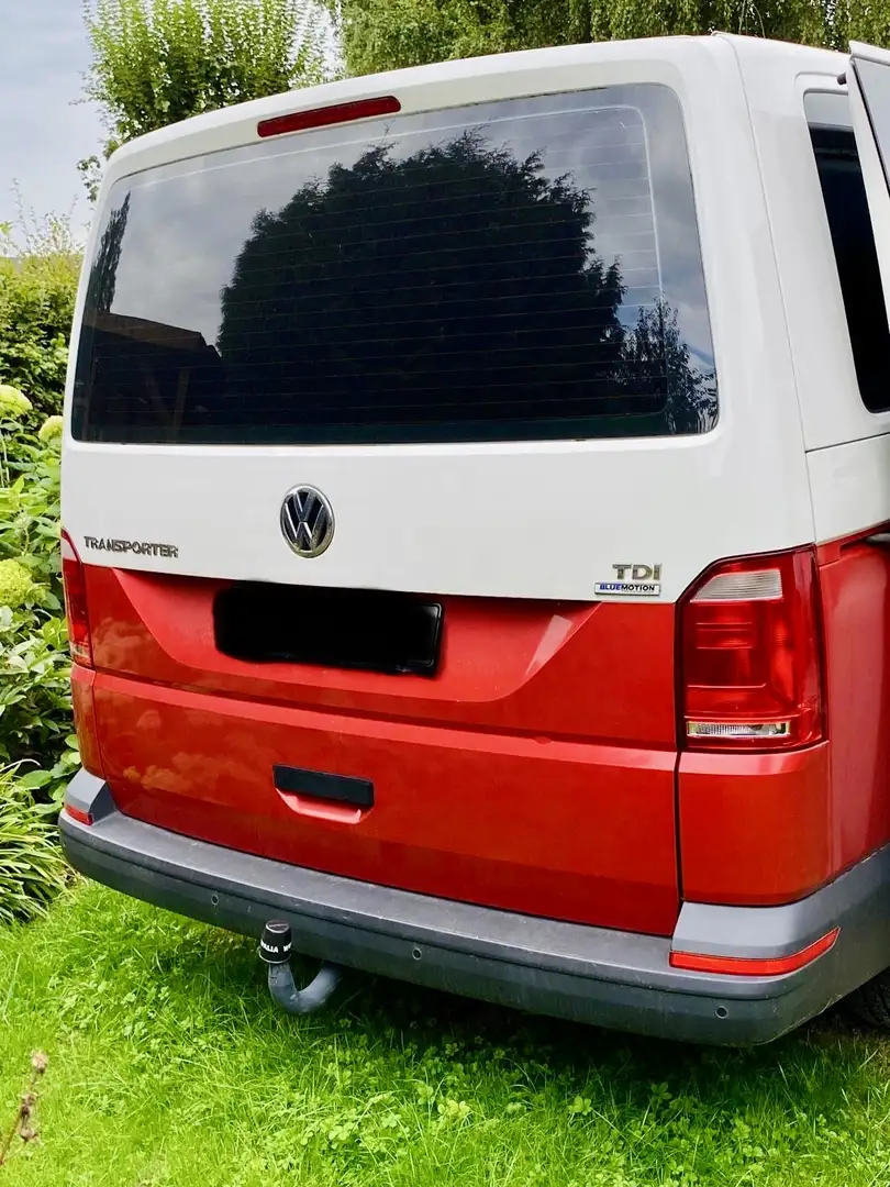 Volkswagen T6 Kombi Ausgebaut als Camper Van mit Ausstattung Weiß - 2