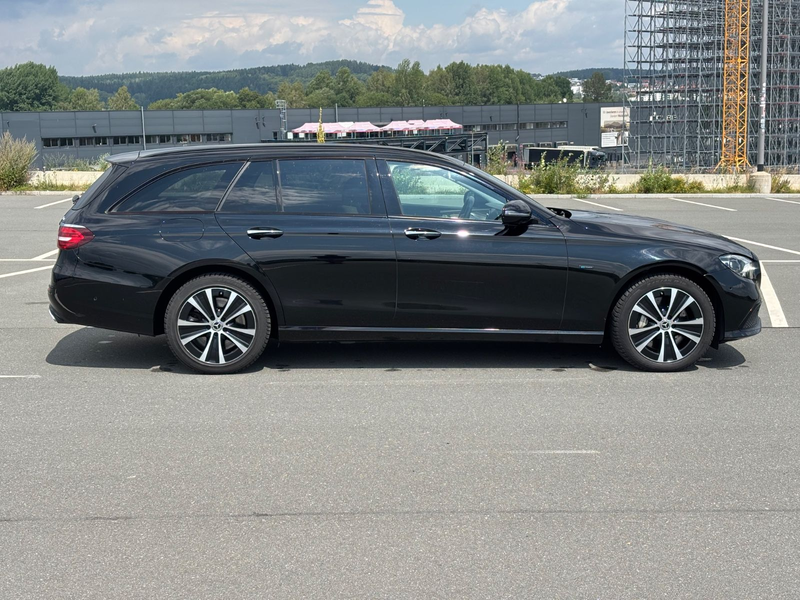 Mercedes-Benz E 300 de T-Modell 4Matic ALU 360 Grad Kamera — photo 4