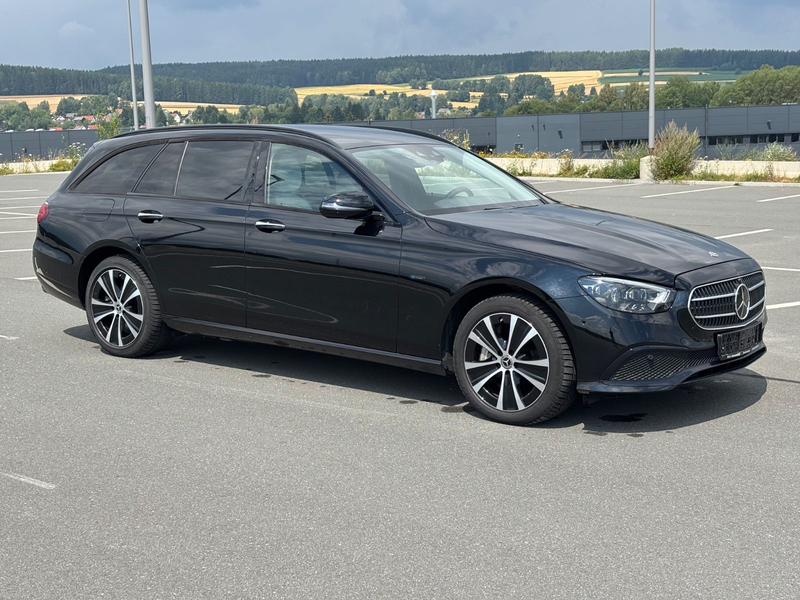 Mercedes-Benz E 300 de T-Modell 4Matic ALU 360 Grad Kamera — photo 3