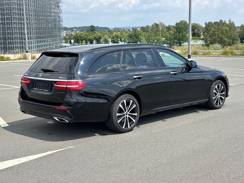 Mercedes-Benz E 300 de T-Modell 4Matic ALU 360 Grad Kamera — photo 8