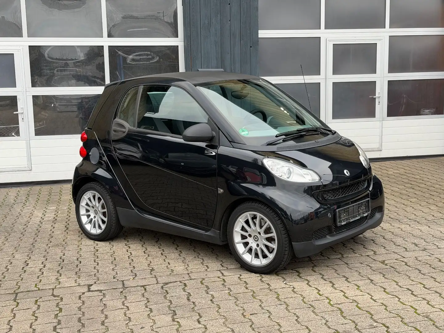 smart forTwo coupé 1.0 45kW pure/Klima Schwarz - 2