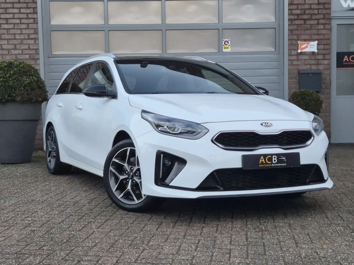 Kia Ceed SW / cee'd SW Sportswagon 1.4 T-GDi GT-Line Trekhaak Weiß - 1