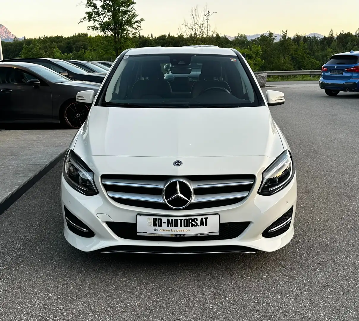 Mercedes-Benz B 180 d Aut. *Leder*Navi*RFK*LED*SHZ*TOP* Weiß - 2