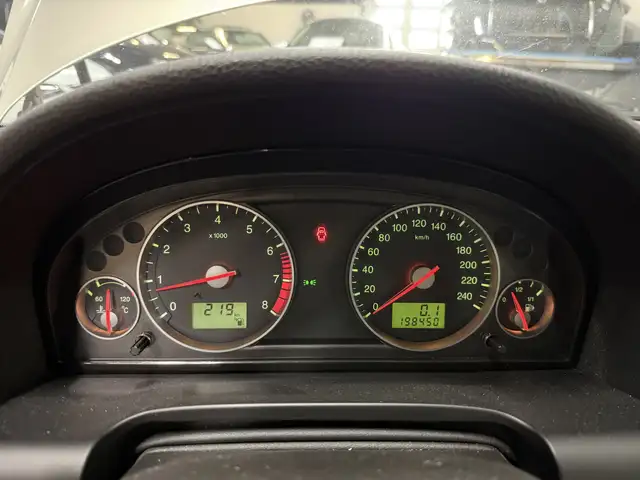 Ford Mondeo view 7