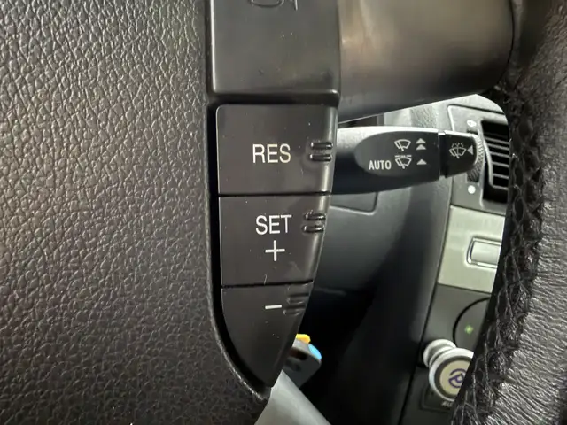 Ford Mondeo view 12
