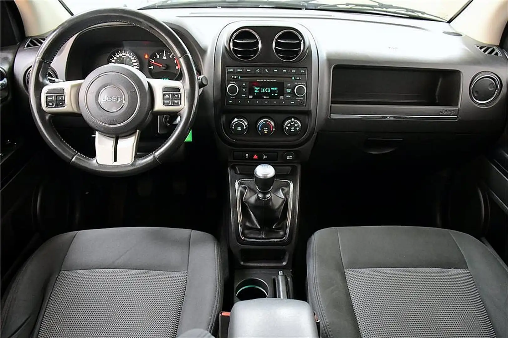 Jeep Compass 2,2 CRD Sport 2WD Schwarz - 2