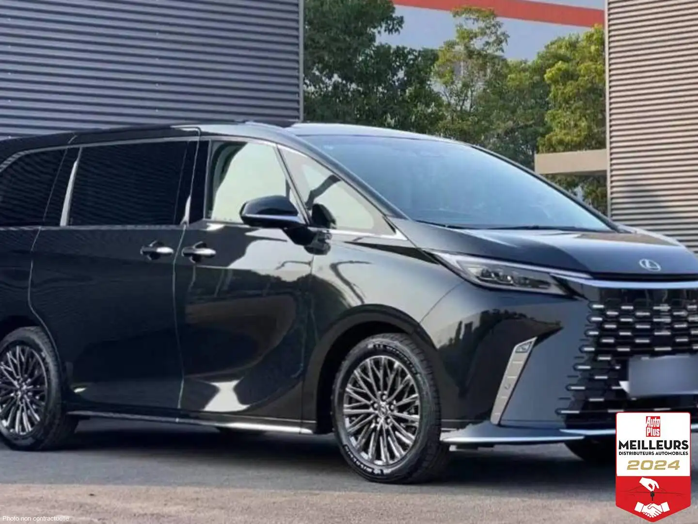 Lexus LM 350h 4WD Executive 7PL Czarny - 2
