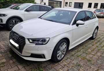 A3 Sportback e-tron 40 e-tron Sportback S tronic