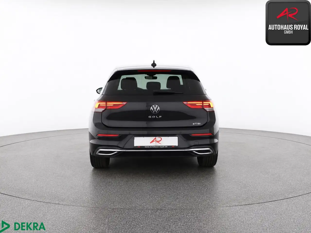 Volkswagen Golf VIII 1.5 eTSI STYLE MASSAGE,MEMORY,ACC,1.HD, миниатюра 4