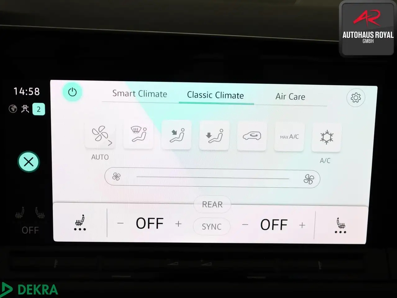 Volkswagen Golf VIII 1.5 eTSI STYLE MASSAGE,MEMORY,ACC,1.HD, миниатюра 20