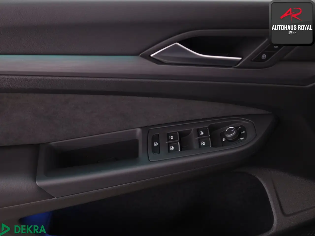Volkswagen Golf VIII 1.5 eTSI STYLE MASSAGE,MEMORY,ACC,1.HD, миниатюра 14