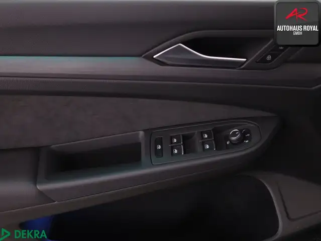 Volkswagen Golf view 14
