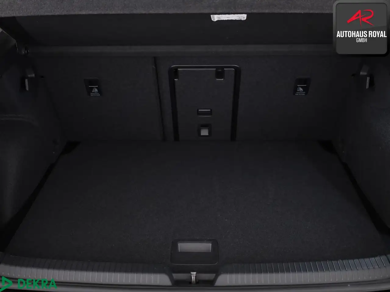 Volkswagen Golf VIII 1.5 eTSI STYLE MASSAGE,MEMORY,ACC,1.HD, миниатюра 13