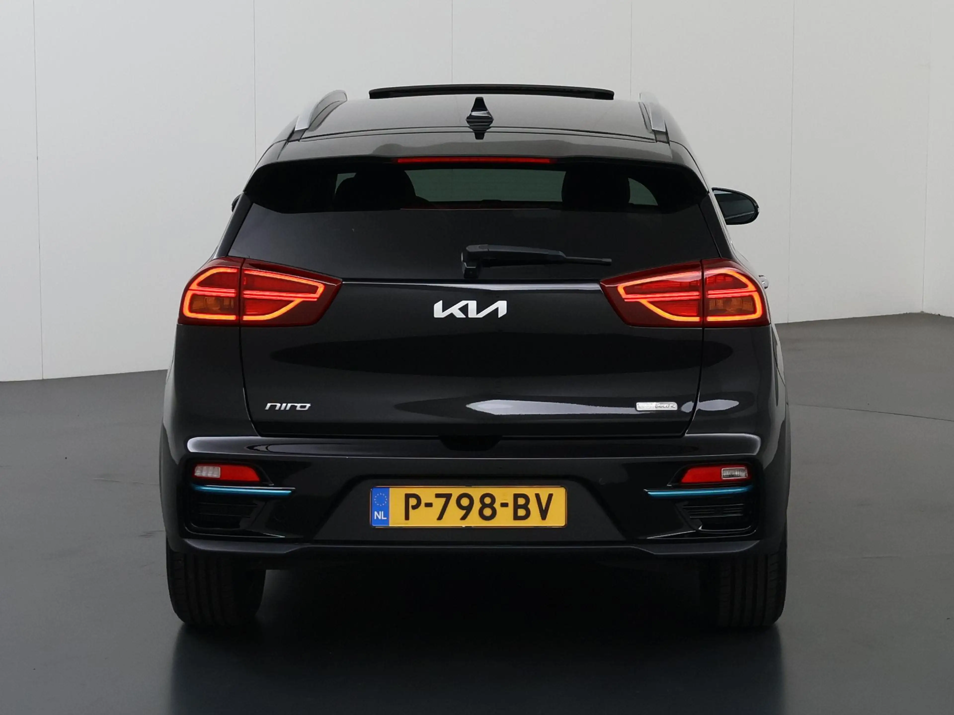 Kia e-Niro ExecutiveLine 64 kWh | Schuif/Kanteldak | Lederen — photo 4