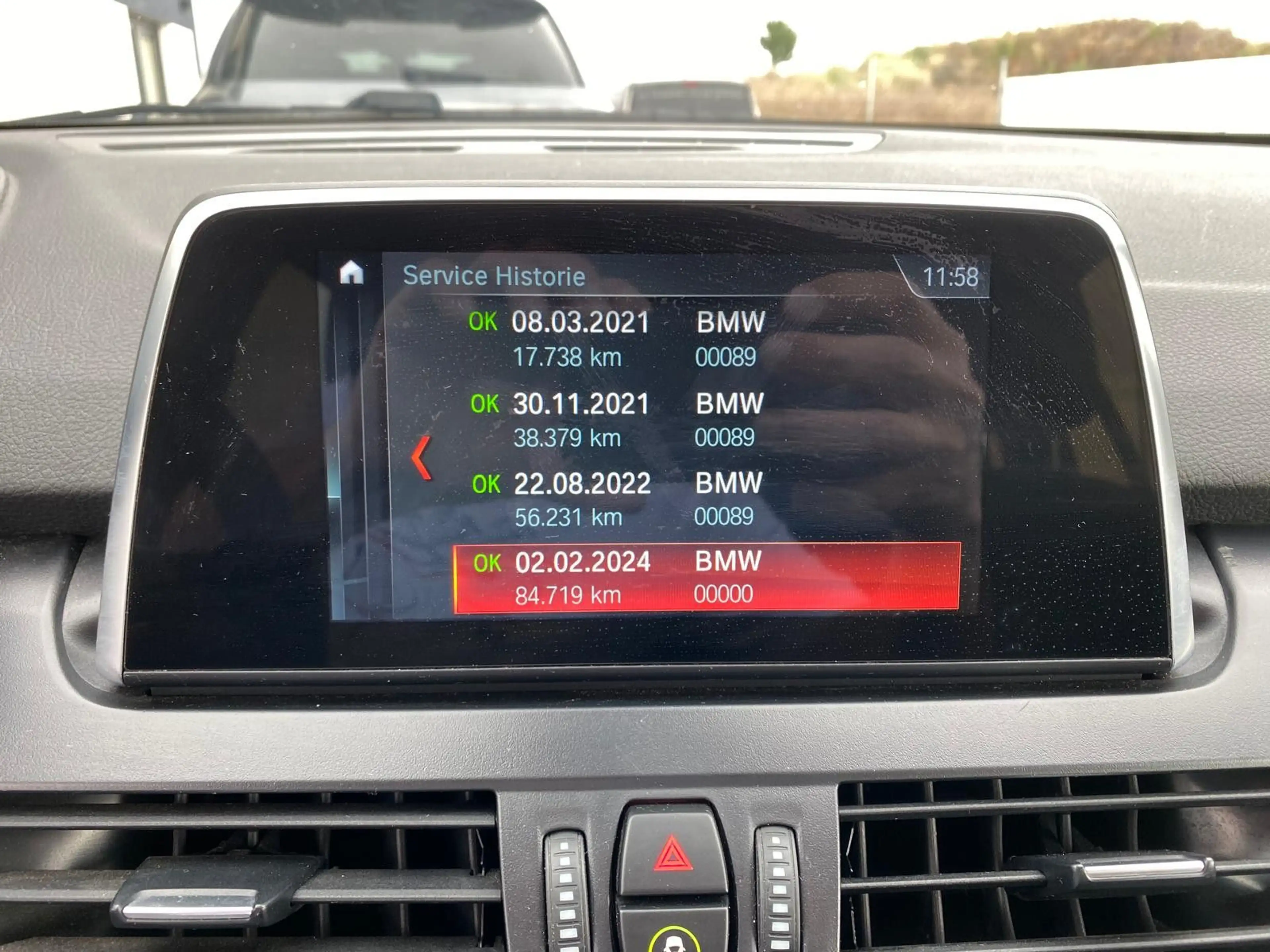 BMW 216 Advantage/NAVI — photo 13
