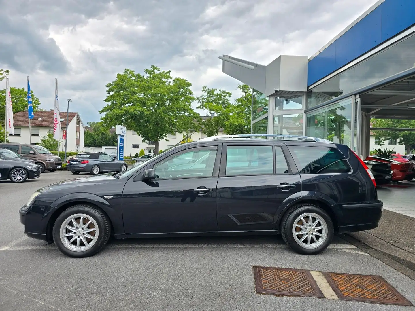 Ford Mondeo Turnier Titanium AHK Klimaautomatik Alu" Schwarz - 2