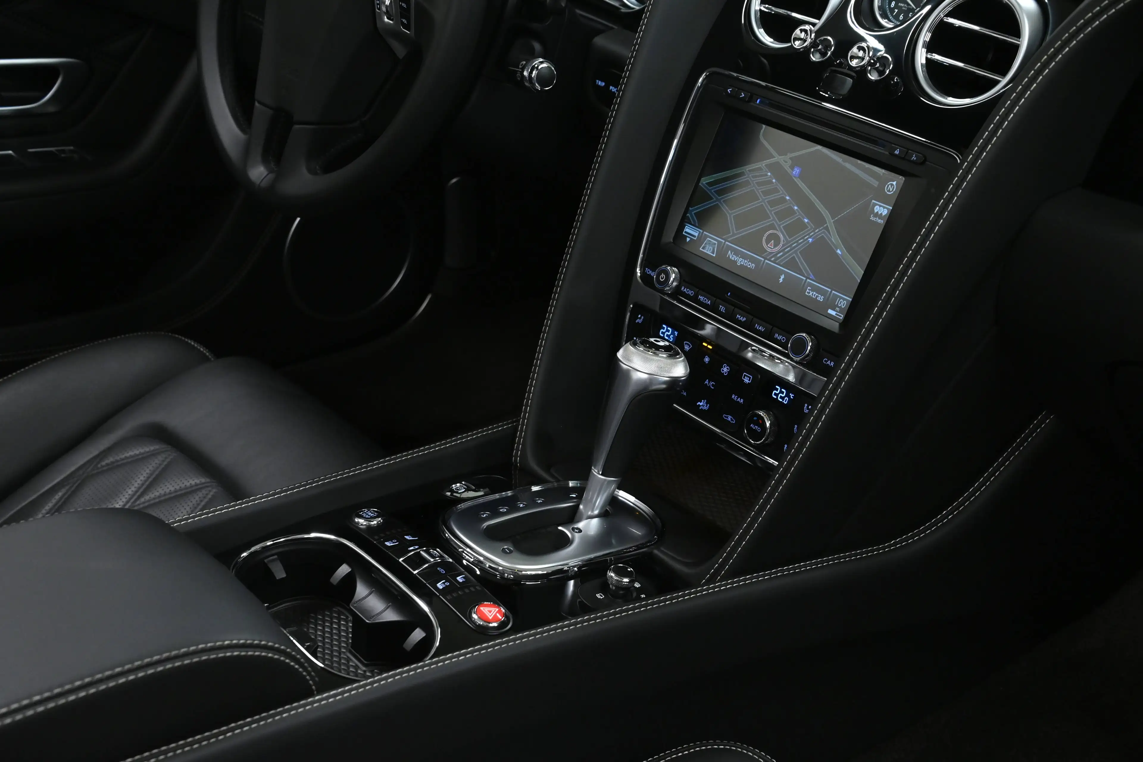 Bentley Continental Continental GT V8 Cabrio — photo 7