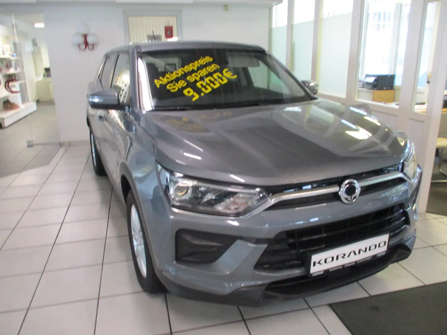 SsangYong Korando Amber 4x2 Gris - 1