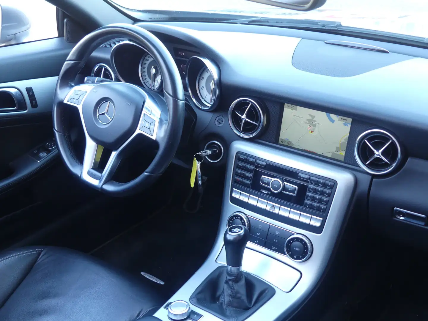 Mercedes-Benz SLK 200 Panoramadak/Nekverwarming/Navigatie/PDC Gris - 2