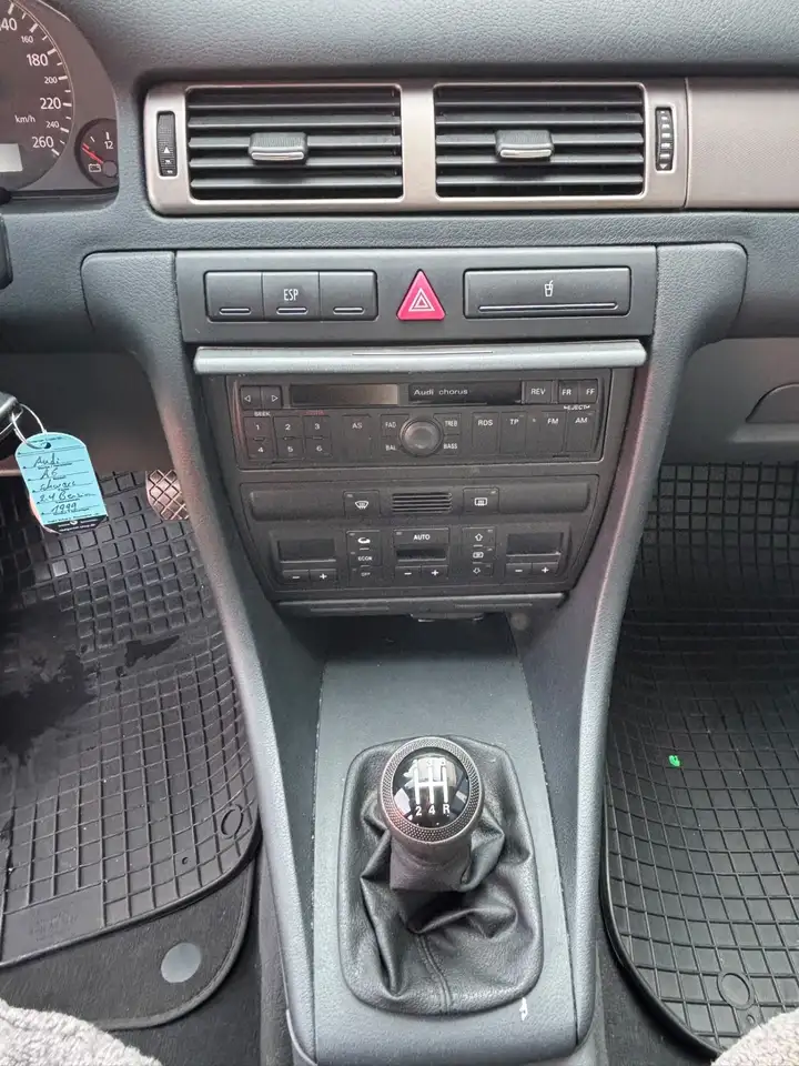 Audi A6 2.4, foto 11