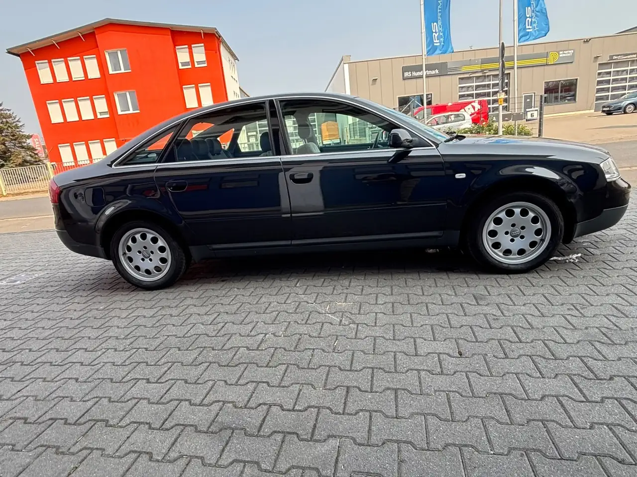 Audi A6 2.4, foto 2