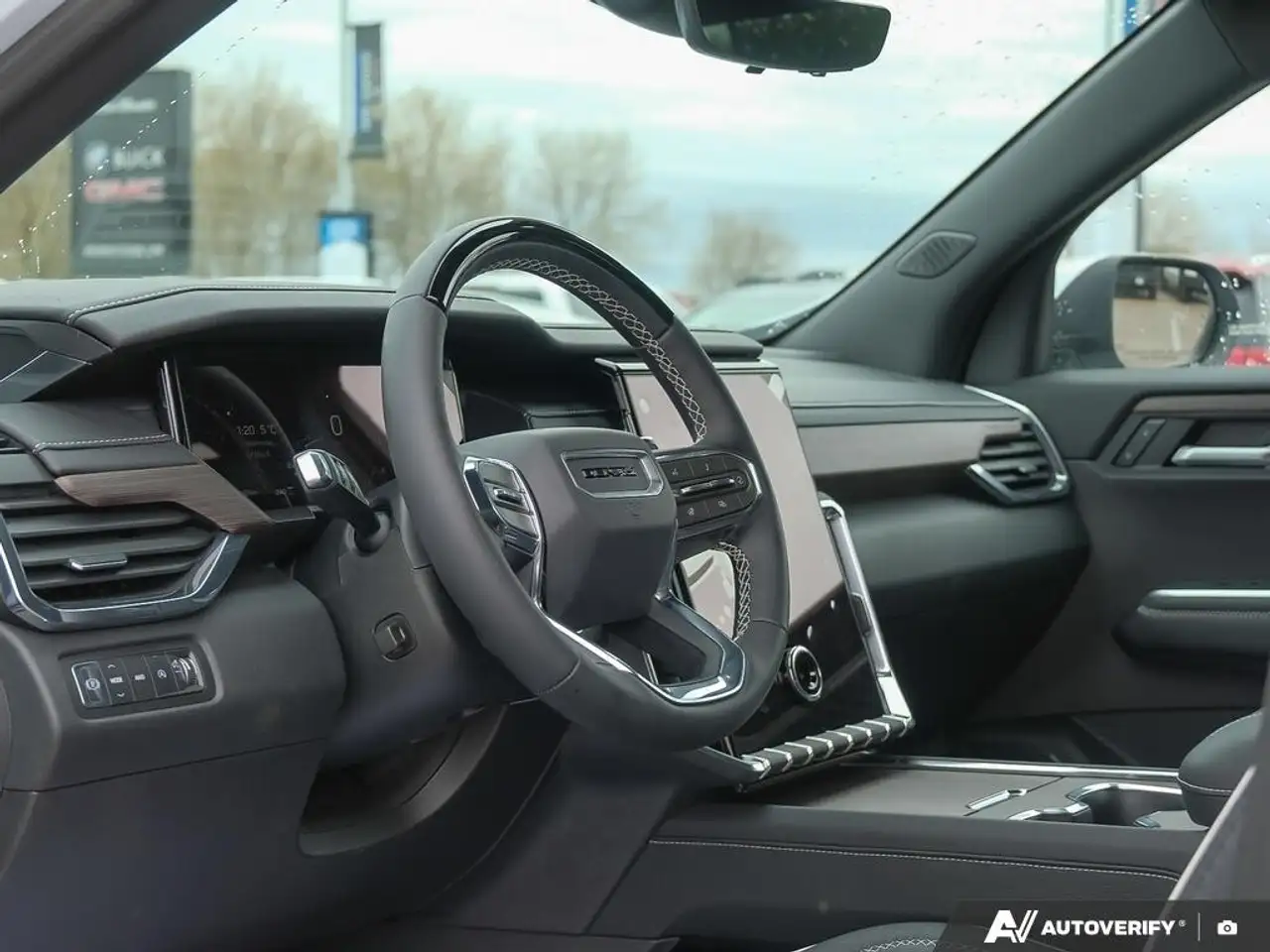 GMC Acadia снимка GMC Acadia