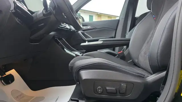 BMW X1 view 9