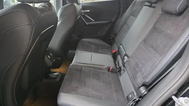 BMW X1 view 8
