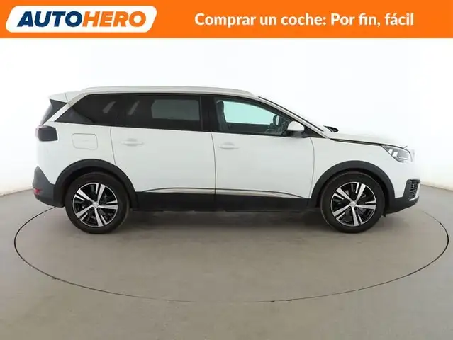 Peugeot 5008 view 7