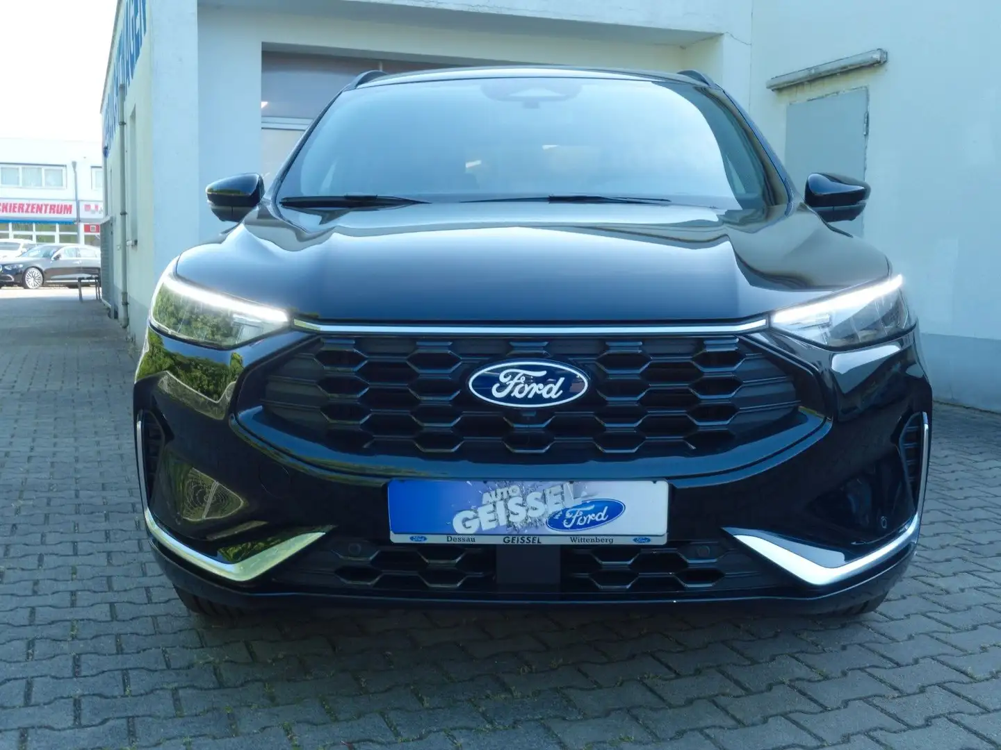 Ford Kuga ST-Line X Auto NAVI DAB Winterp 5J Garantie Negru - 2