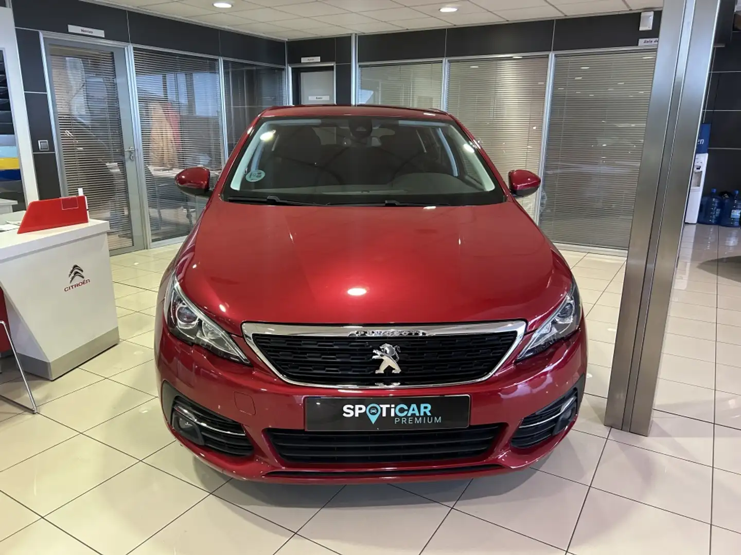 Peugeot 308 1.5BlueHDi S&S Style 130 Rosso - 1
