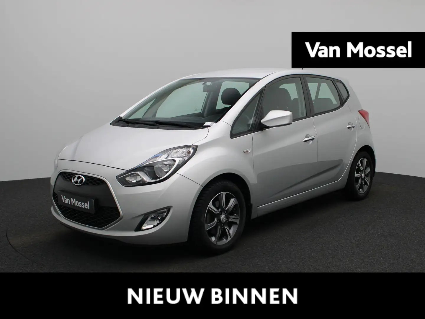 Hyundai iX20 1.6i 92kW ISG Pop | Bluetooth | Cruise | PDC | Sle Grijs - 1