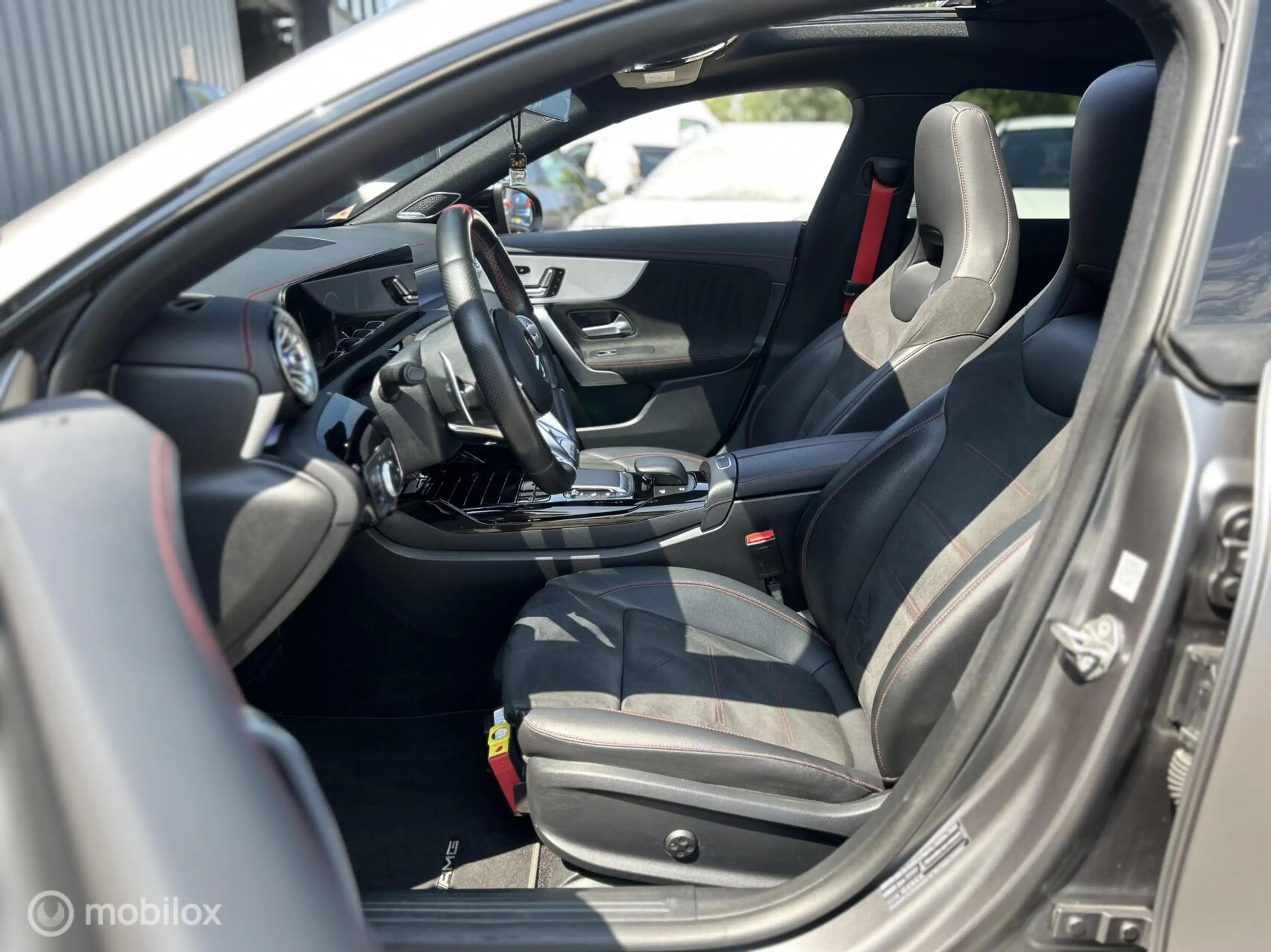 Mercedes-Benz CLA 35 AMG Shooting Brake 4MATIC Premium Plus|Alarm klasse 5| — photo 5