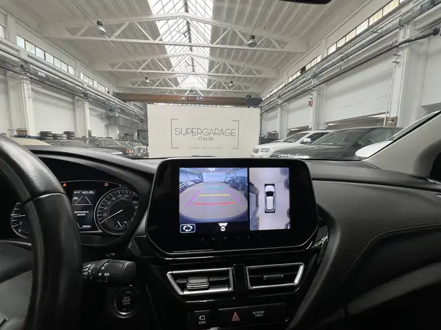 Suzuki S-Cross view 13