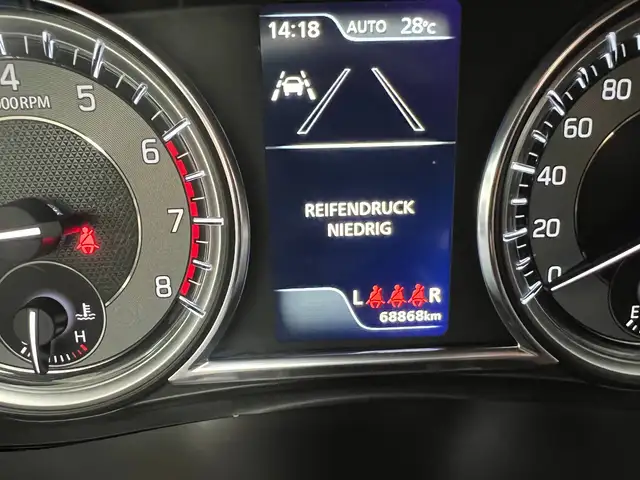 Suzuki S-Cross view 8
