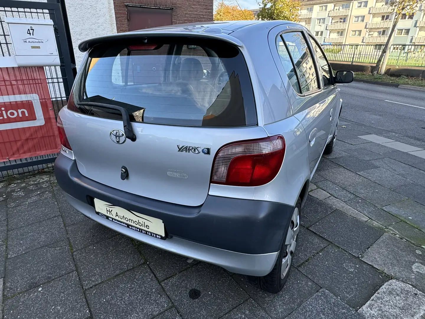 Toyota Yaris 1.0 Free-Tronic linea luna 77tkm, Klima Silber - 2