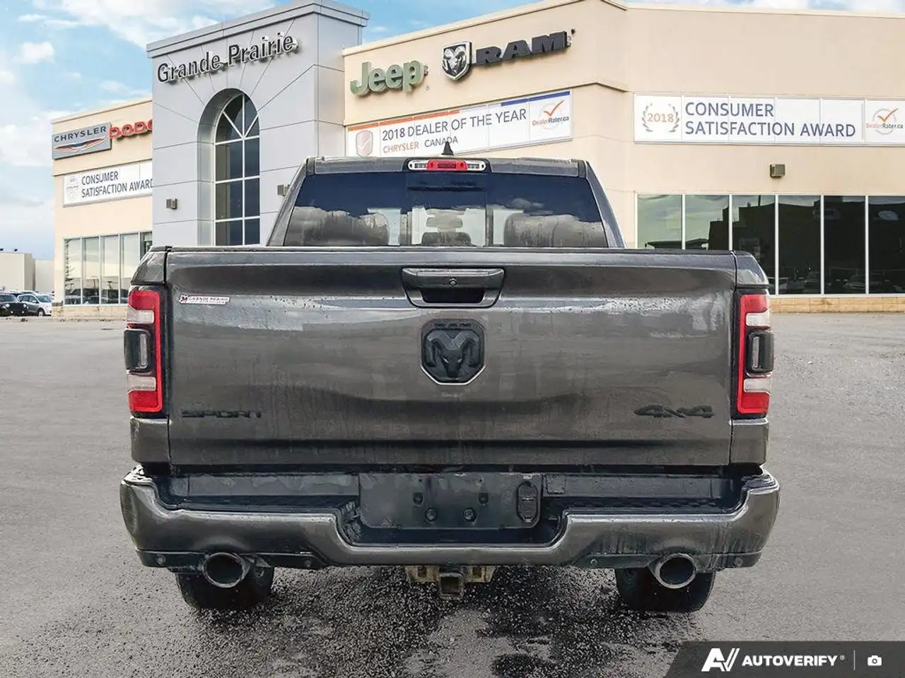 RAM 1500 снимка RAM 1500