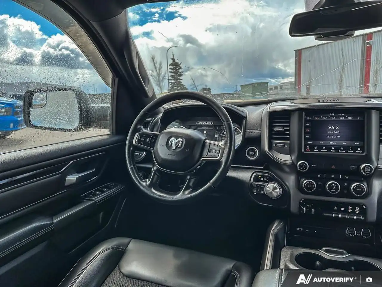 RAM 1500 снимка RAM 1500