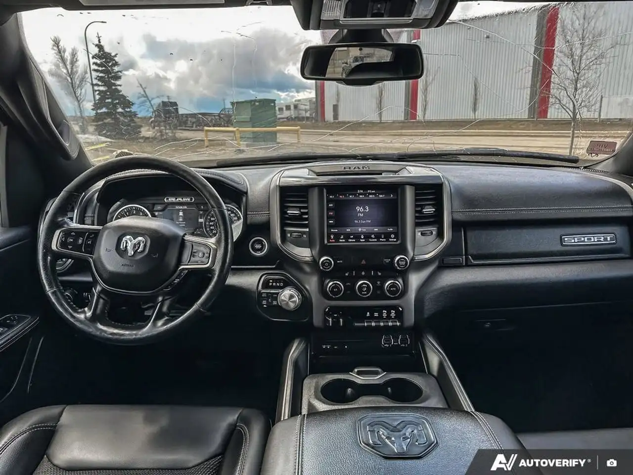 RAM 1500 снимка RAM 1500