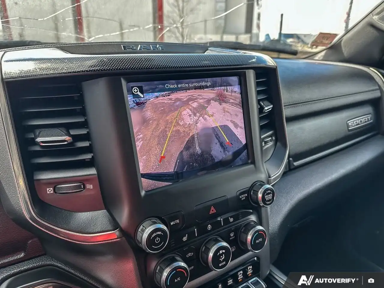 RAM 1500 снимка RAM 1500