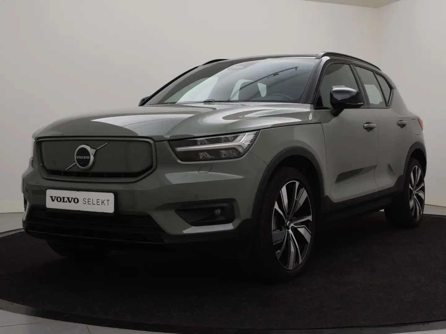 Volvo XC40 RECHARGE P8 INTRO EDITION *FULL OPTIONS* 360GR HAR Groen - 2