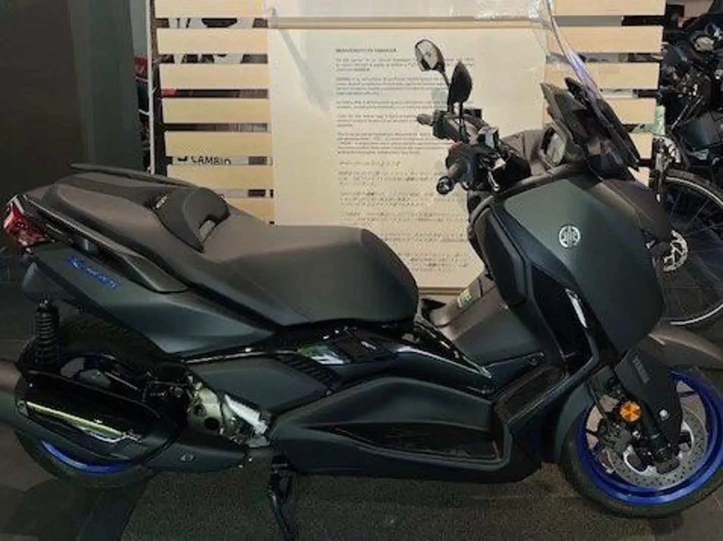 Yamaha X-Max 300 Nero - 1