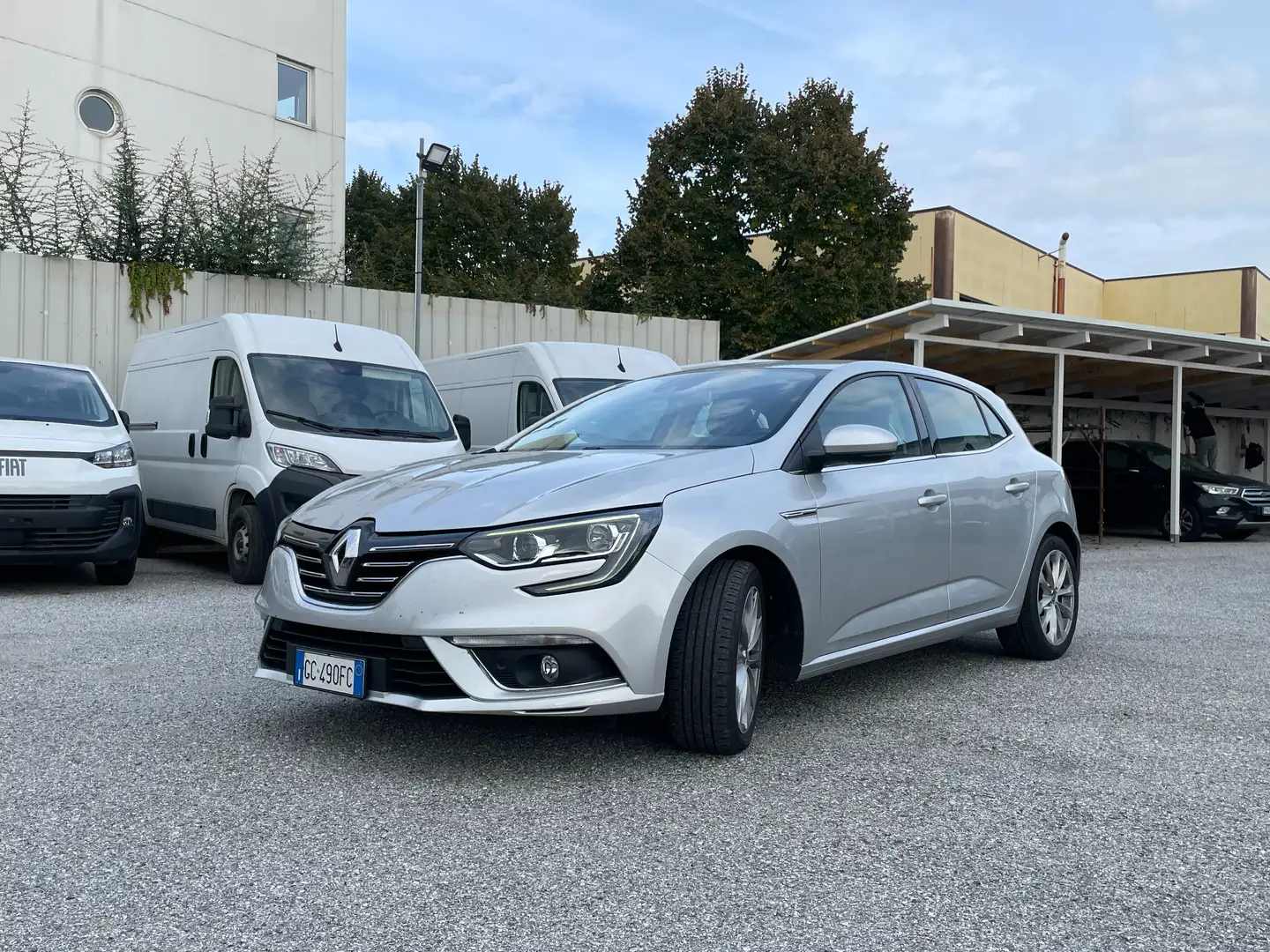 Renault Megane 1.5 Blue dCi 115CV Duel2 Argento - 2