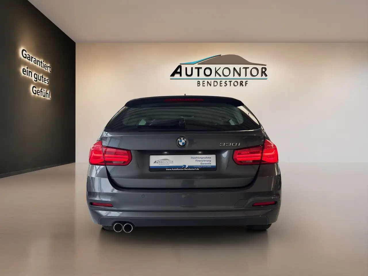 BMW 330i ADVANTAGE - 252ch - VOLANT CUIR